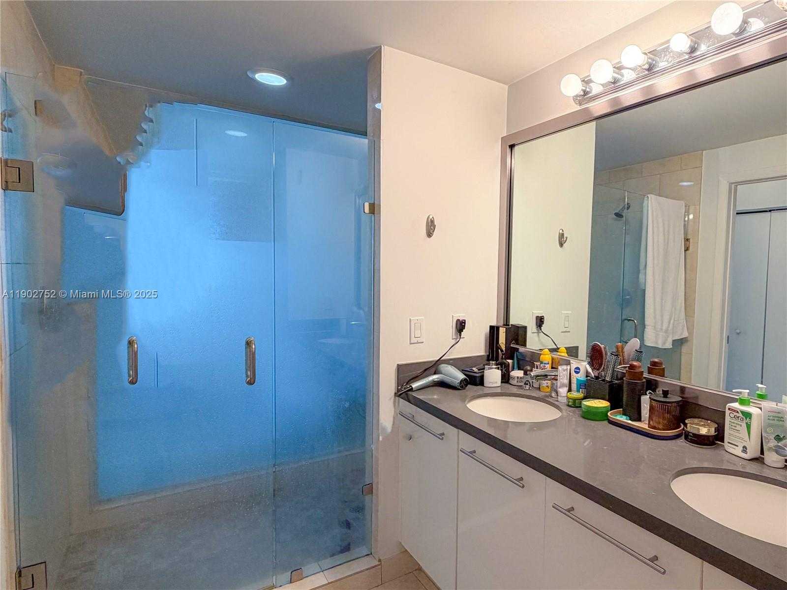 Small Image of 90 SOUTH WEST 3RD ST #1116, Miami Number 15