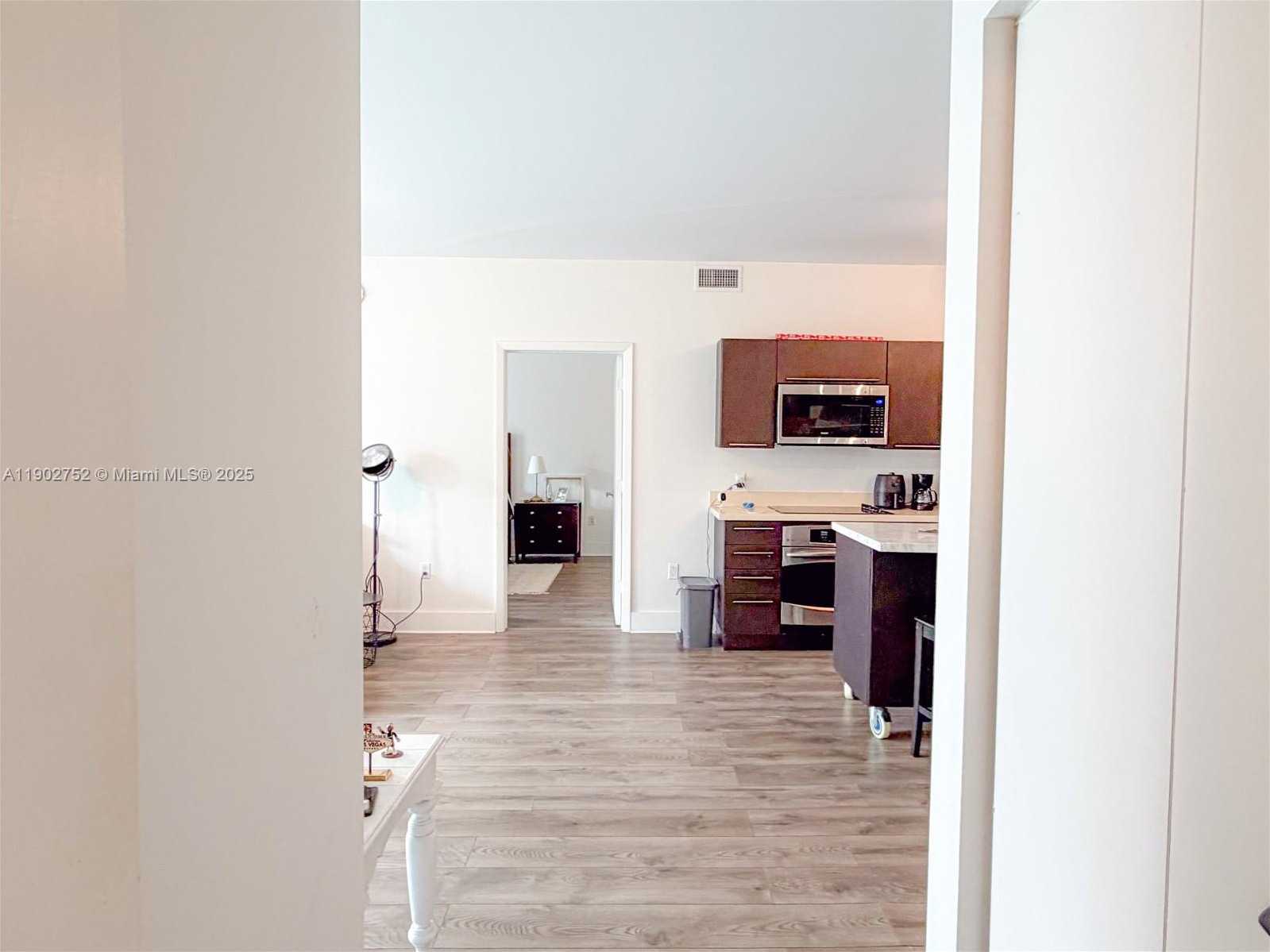 Small Image of 90 SOUTH WEST 3RD ST #1116, Miami Number 20