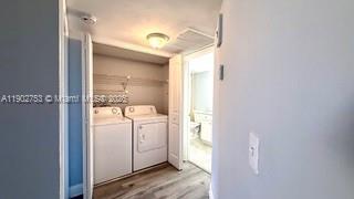Small Image of 8333 LAKE DR #404, Doral Number 10