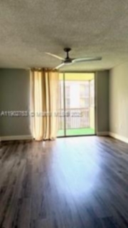 Small Image of 8333 LAKE DR #404, Doral Number 18