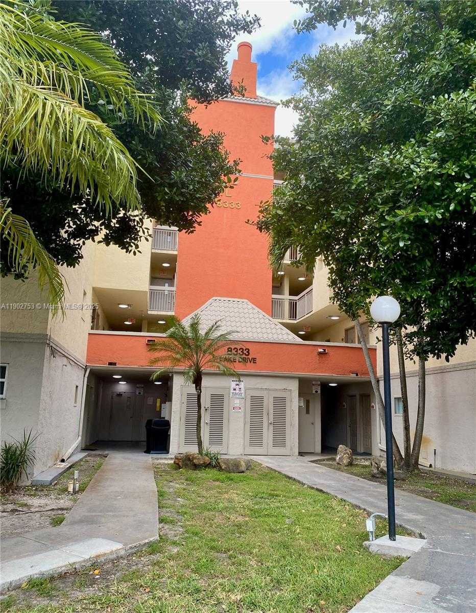 Small Image of 8333 LAKE DR #404, Doral Number 2