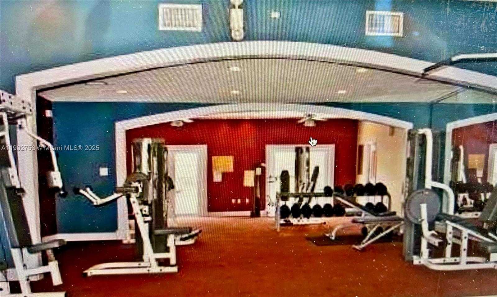 Small Image of 8333 LAKE DR #404, Doral Number 30