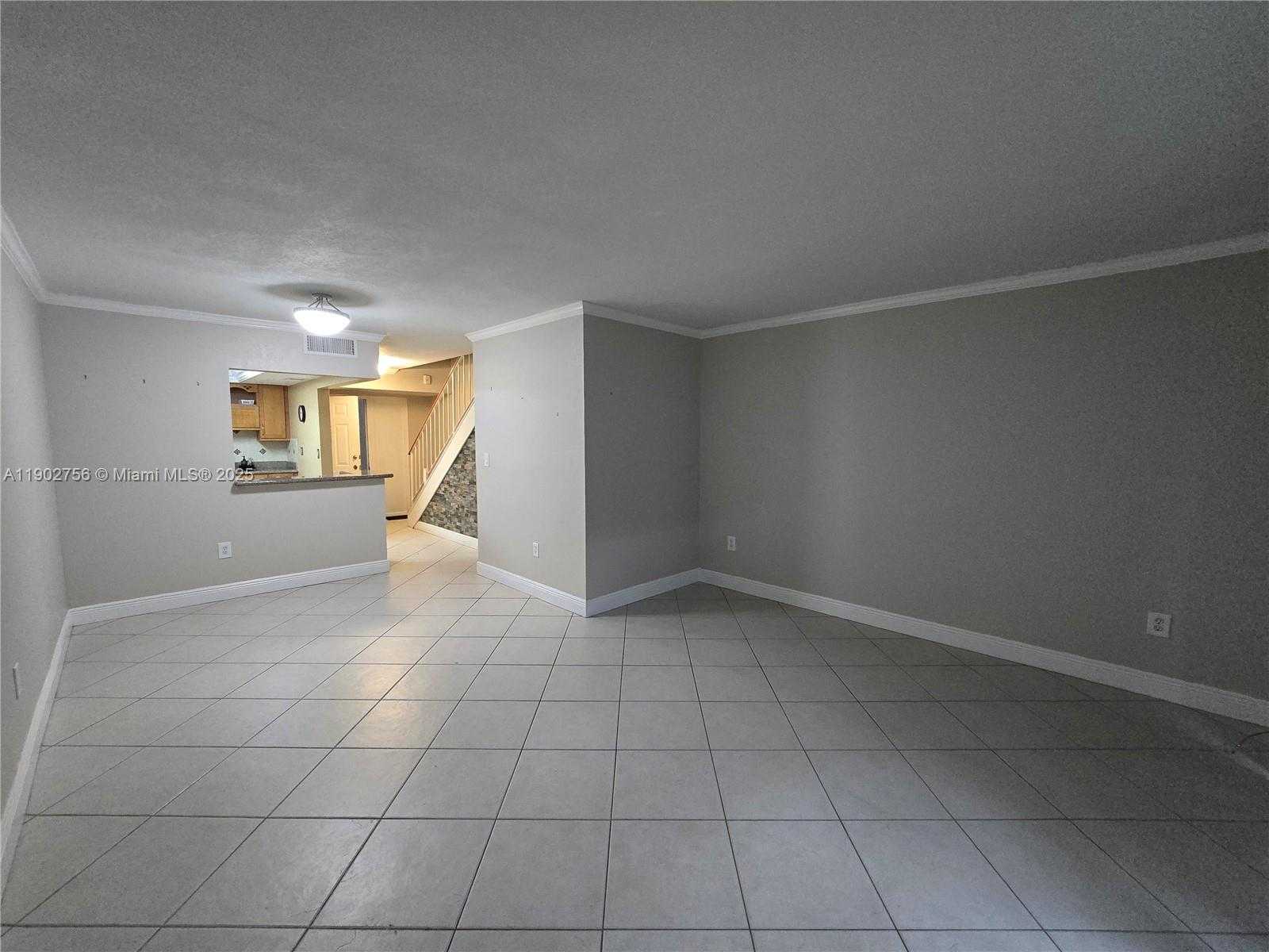 Small Image of 9371 FONTAINEBLEAU BLVD #I226, Miami Number 10