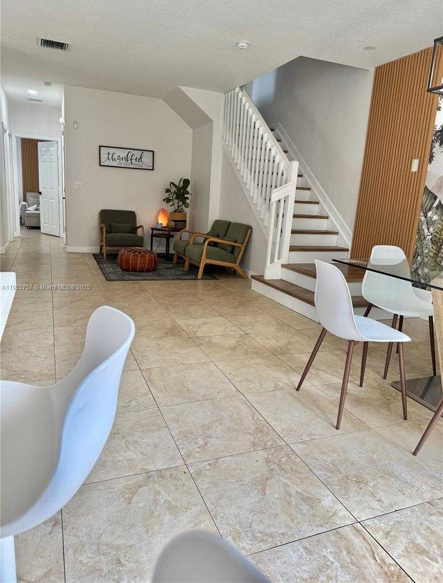 Small Image of 1034 NORTH EAST 208TH ST, Miami Number 10