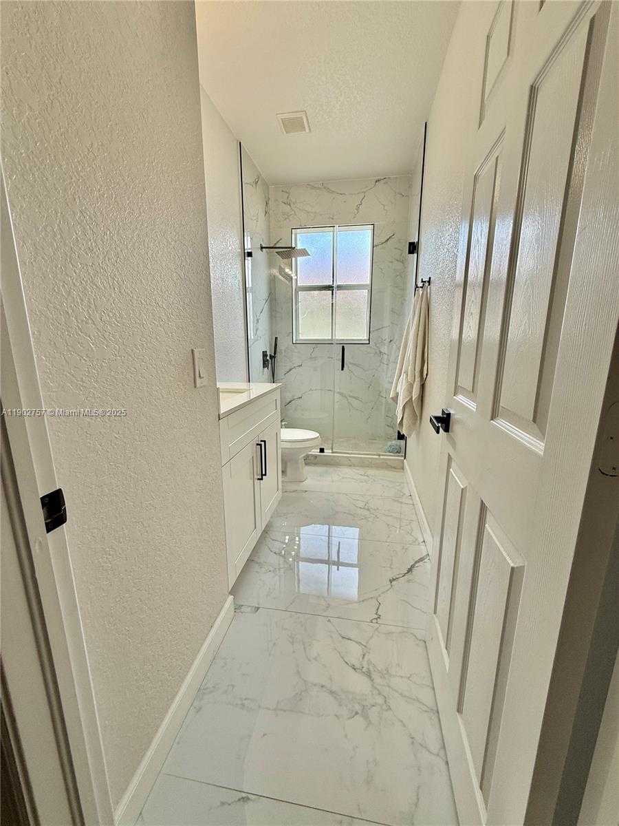 Small Image of 1034 NORTH EAST 208TH ST, Miami Number 18