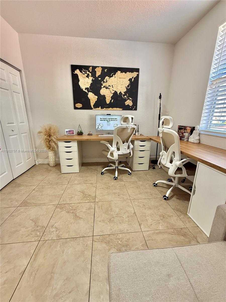 Small Image of 1034 NORTH EAST 208TH ST, Miami Number 23