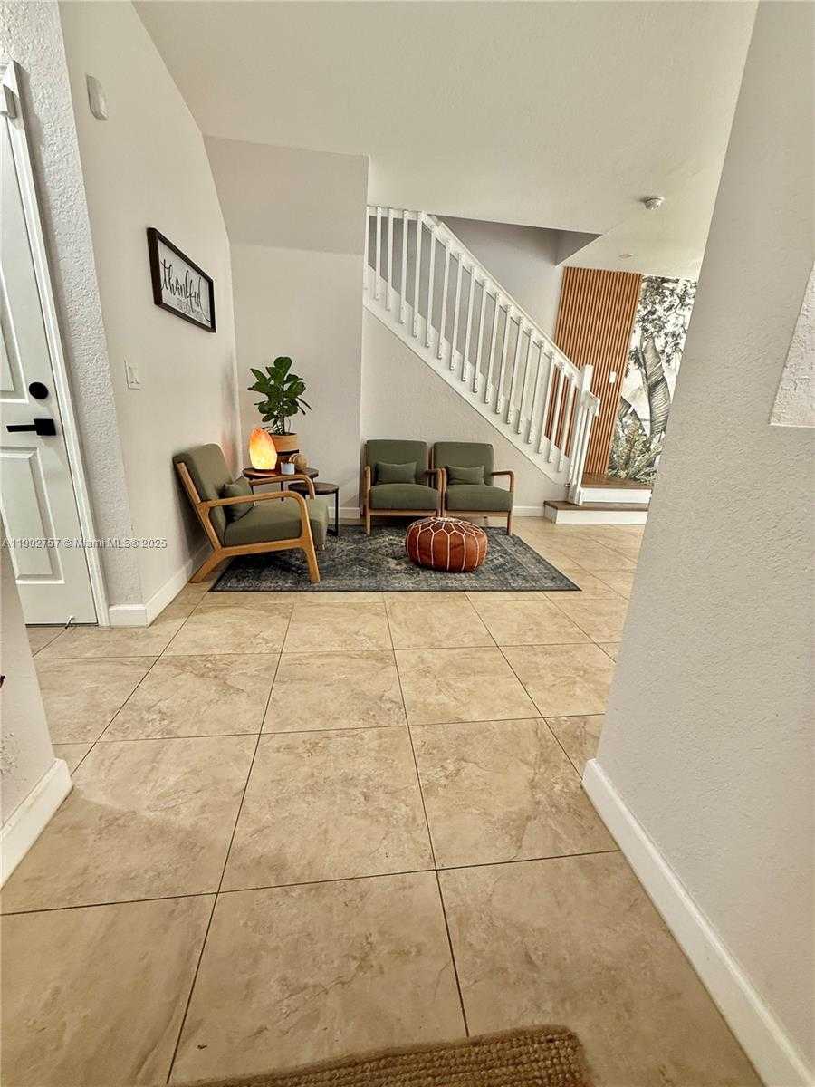 Small Image of 1034 NORTH EAST 208TH ST, Miami Number 3