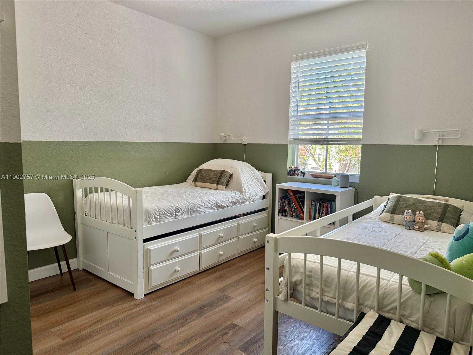 Small Image of 1034 NORTH EAST 208TH ST, Miami Number 33