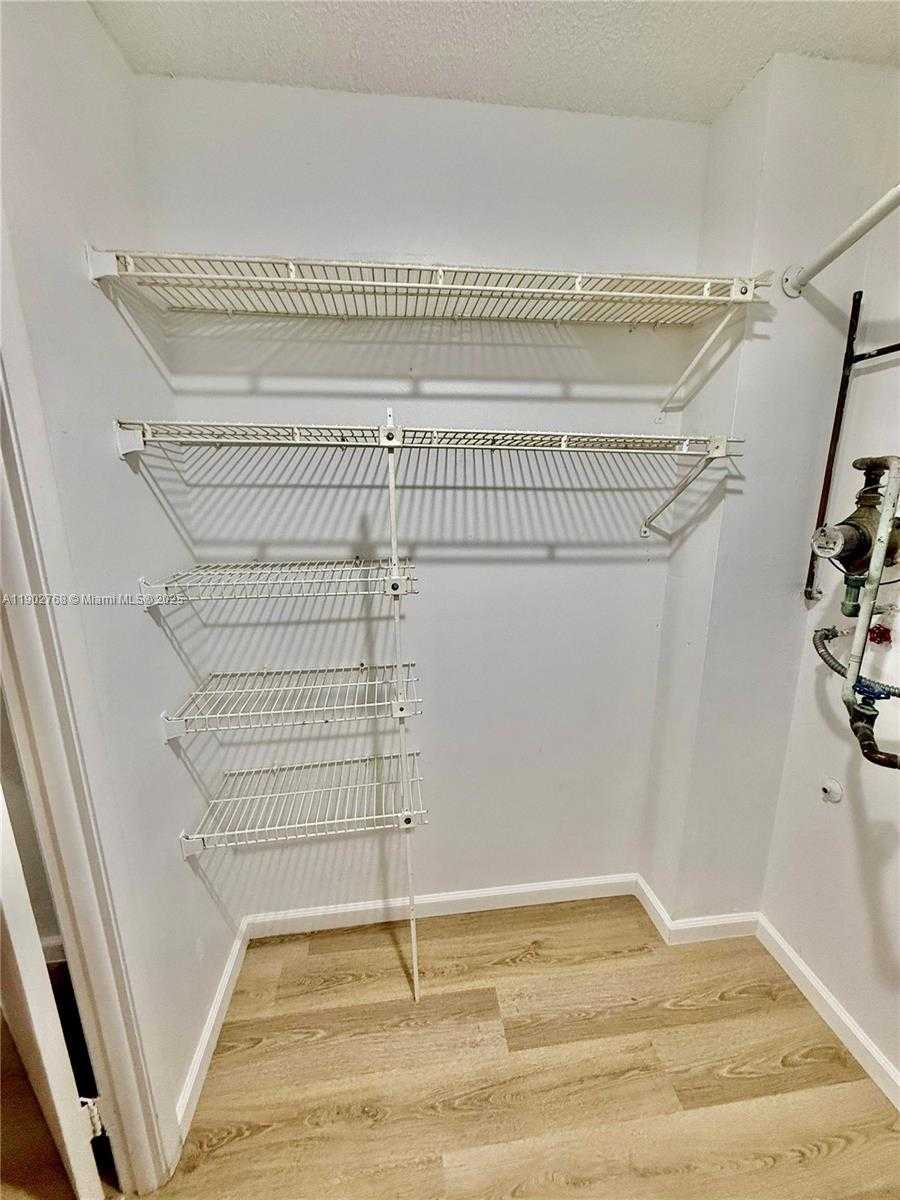 Small Image of 8290 LAKE DR #223, Doral Number 8