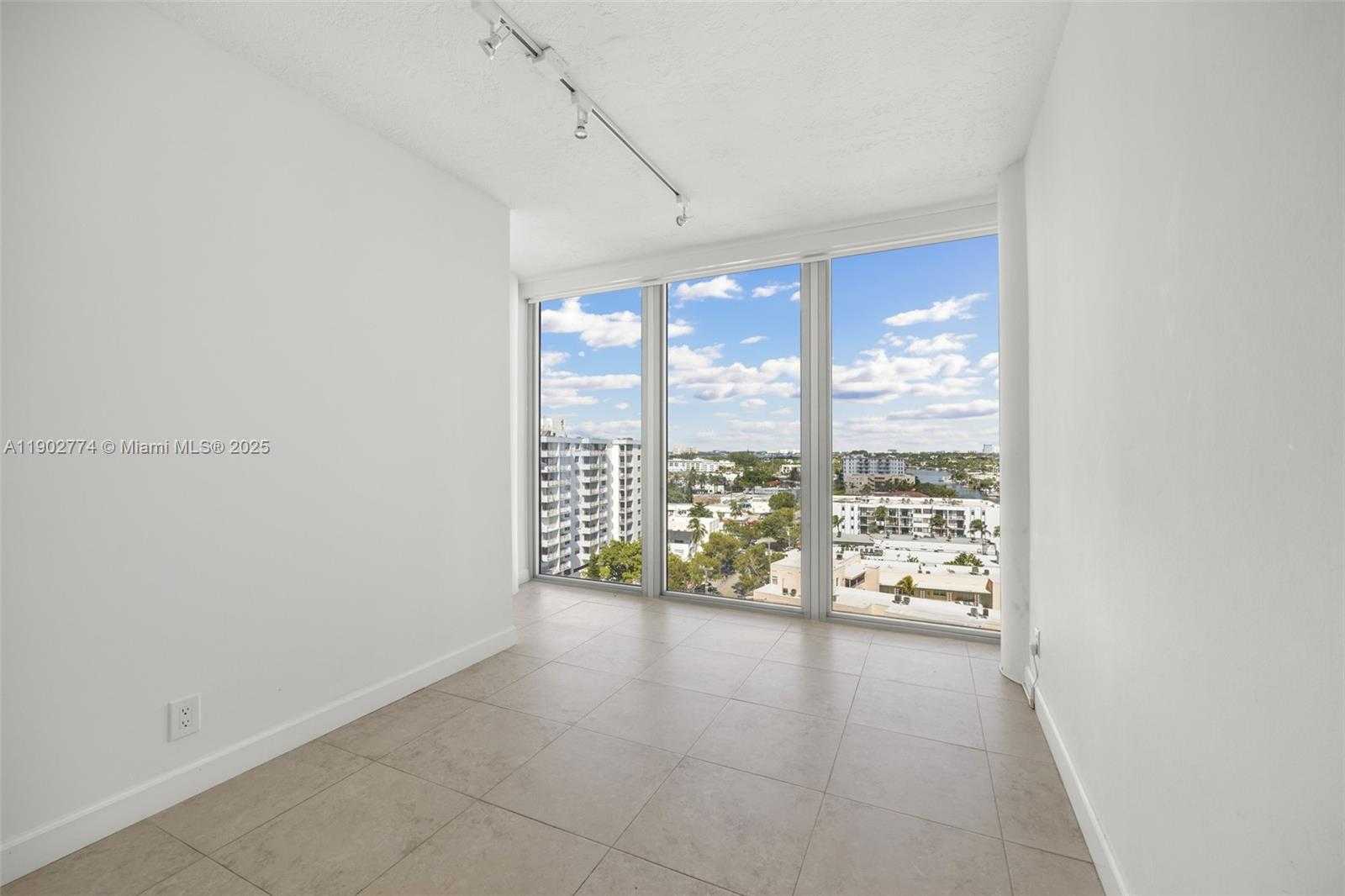 Small Image of 900 BAY DR #1050, Miami Beach Number 15