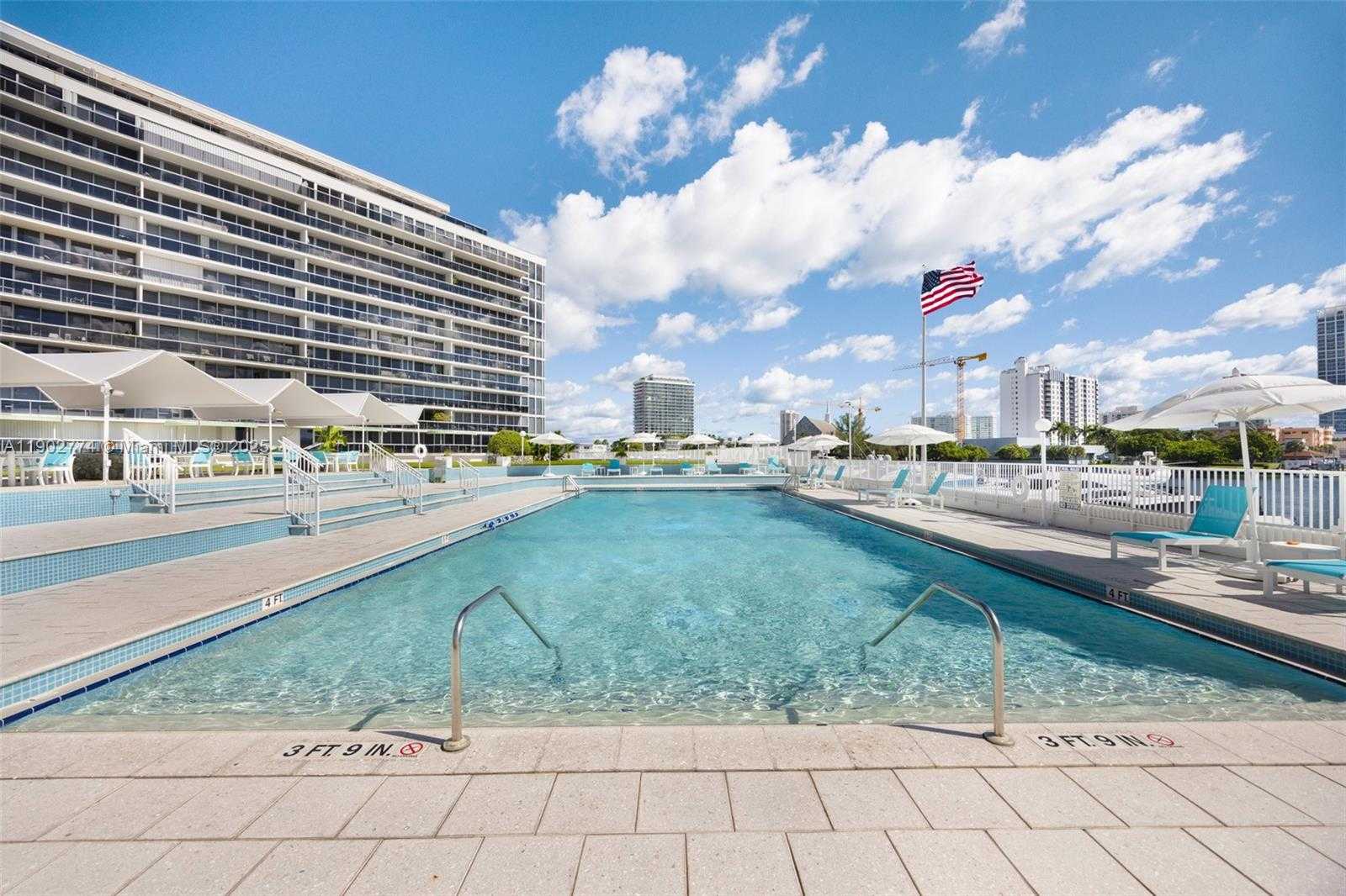 Small Image of 900 BAY DR #1050, Miami Beach Number 20