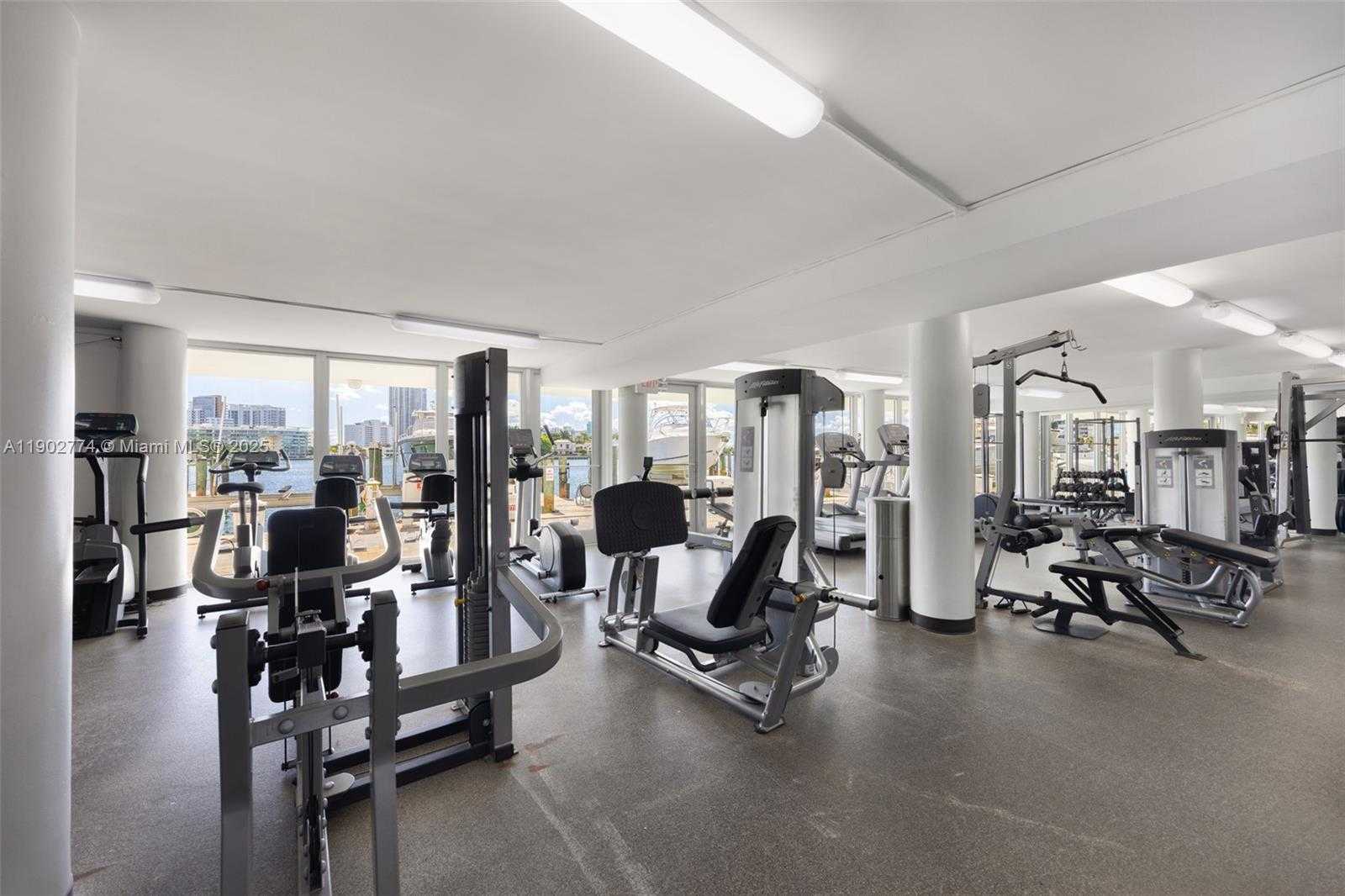 Small Image of 900 BAY DR #1050, Miami Beach Number 21