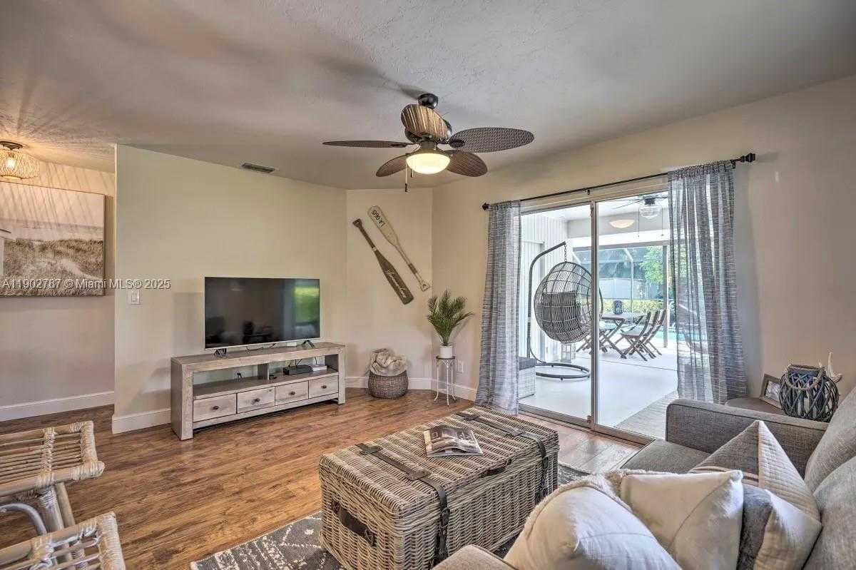 Imagen de Pequeño Objeto