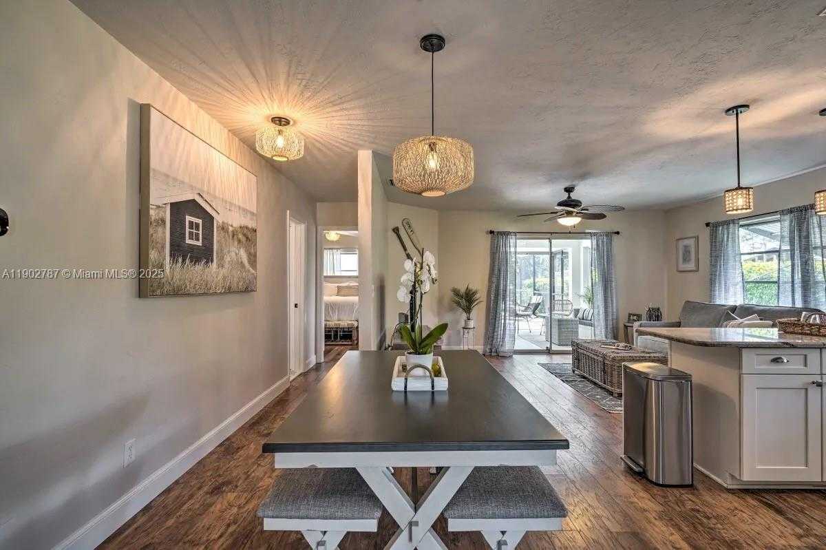 Imagen de Pequeño Objeto