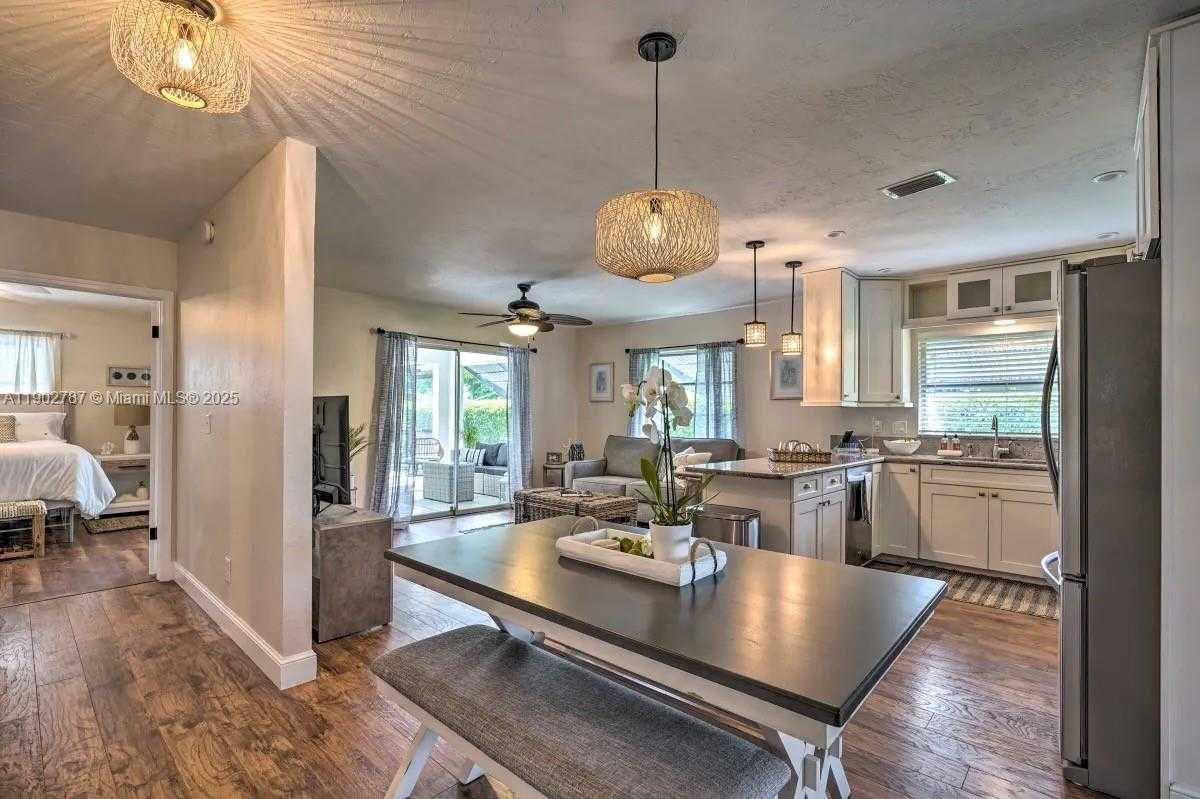 Imagen de Pequeño Objeto