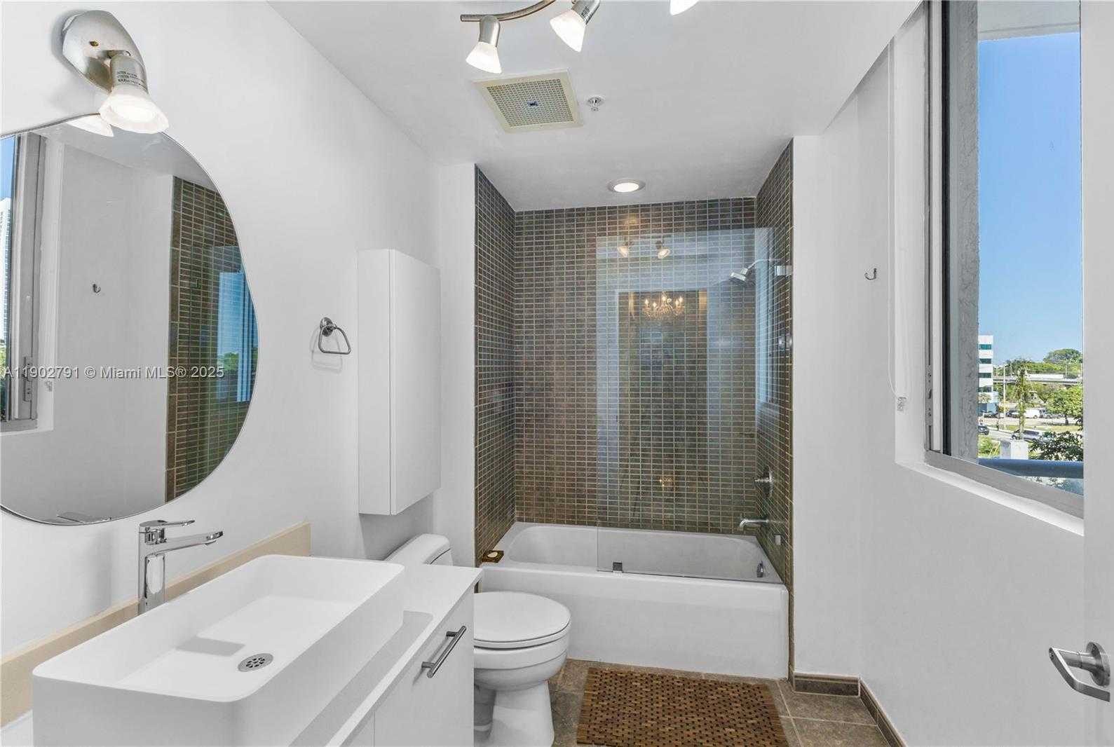 Small Image of 3470 EAST COAST AVE #H0401, Miami Number 11