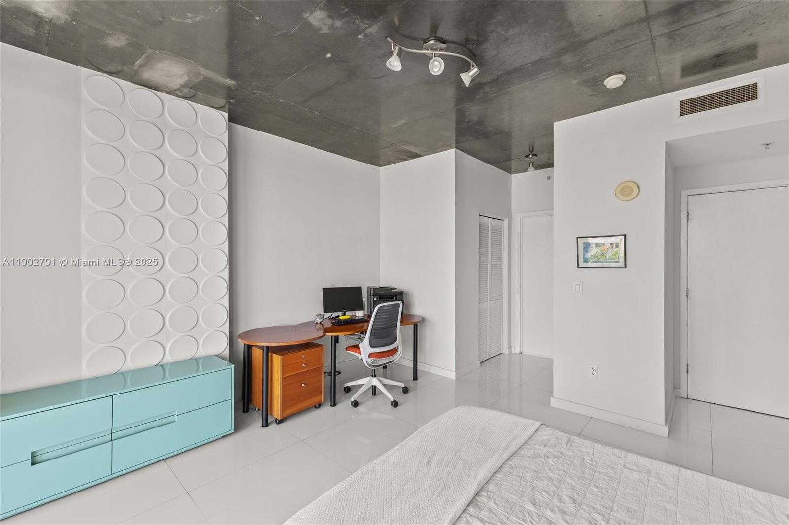 Small Image of 3470 EAST COAST AVE #H0401, Miami Number 12