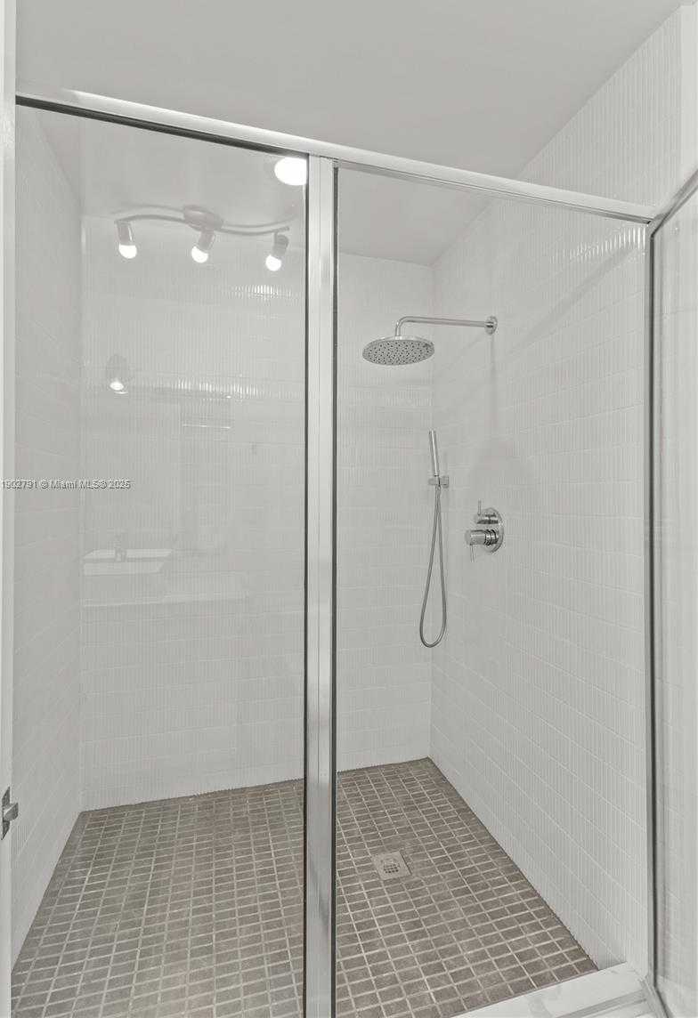 Small Image of 3470 EAST COAST AVE #H0401, Miami Number 15