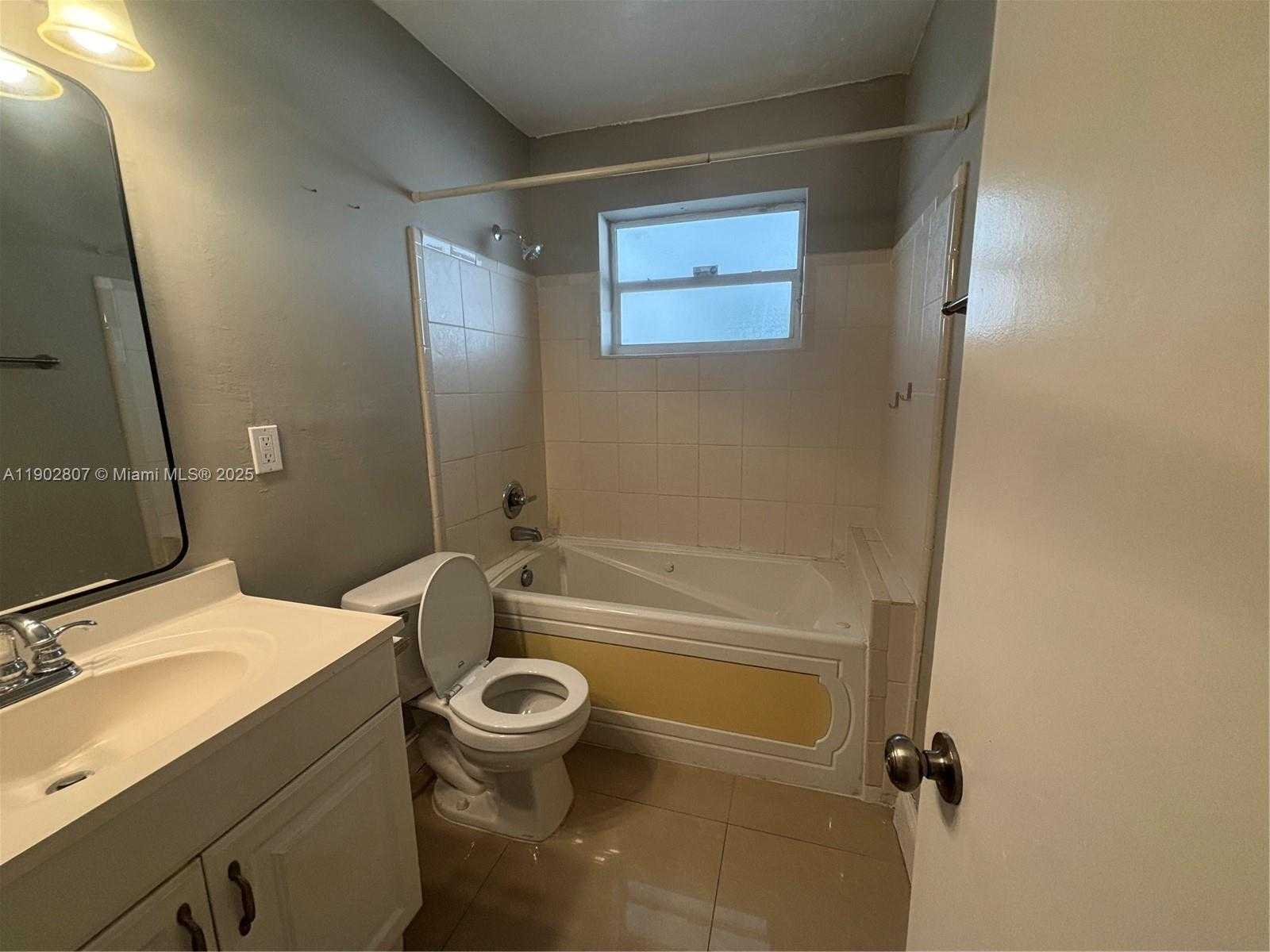 Small Image of 6881 SOUTH WEST 6TH ST, Pembroke Pines Number 24