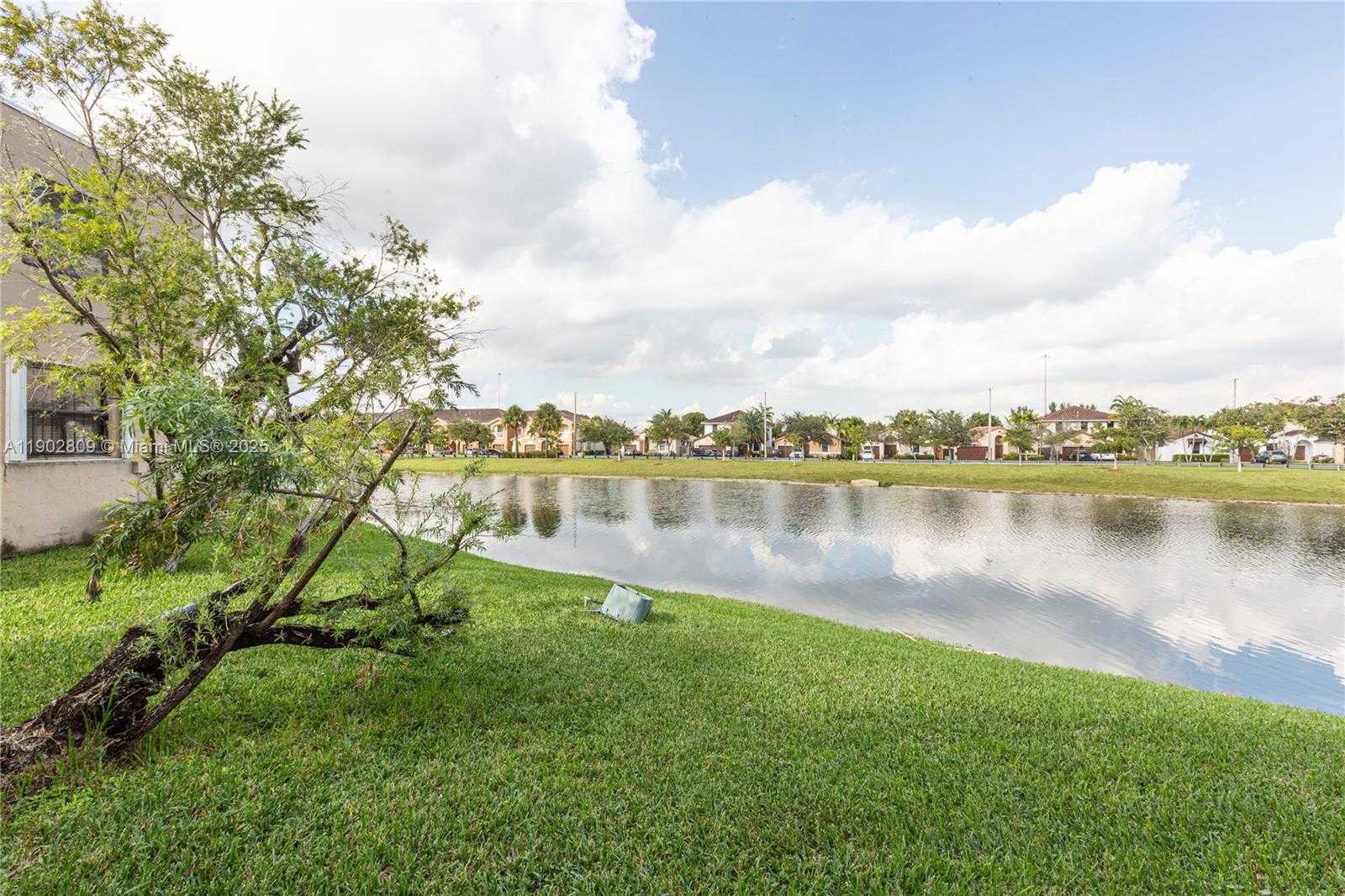 Small Image of 10257 NORTH WEST 9TH ST CIR #106-10, Miami Number 11