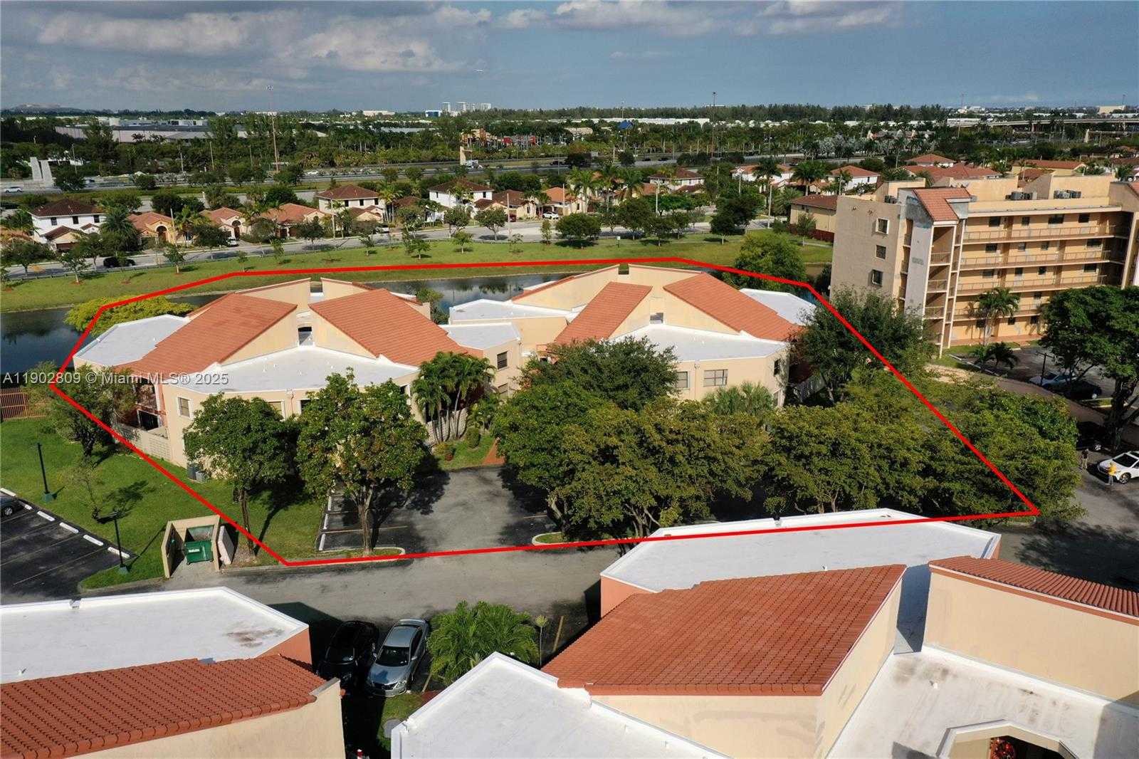 Small Image of 10257 NORTH WEST 9TH ST CIR #106-10, Miami Number 14