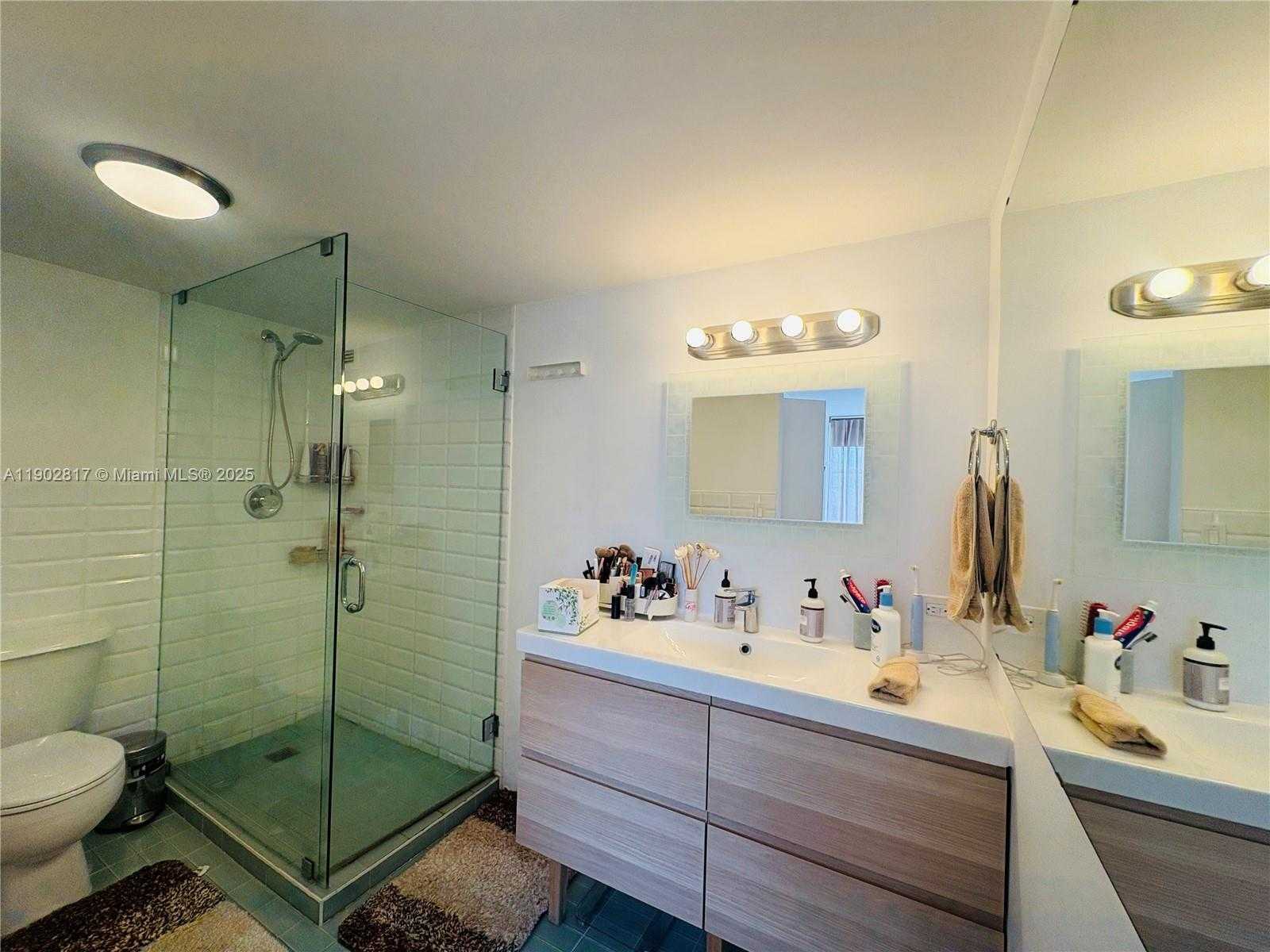 Small Image of 17021 NORTH BAY RD #1022, Sunny Isles Beach Number 7