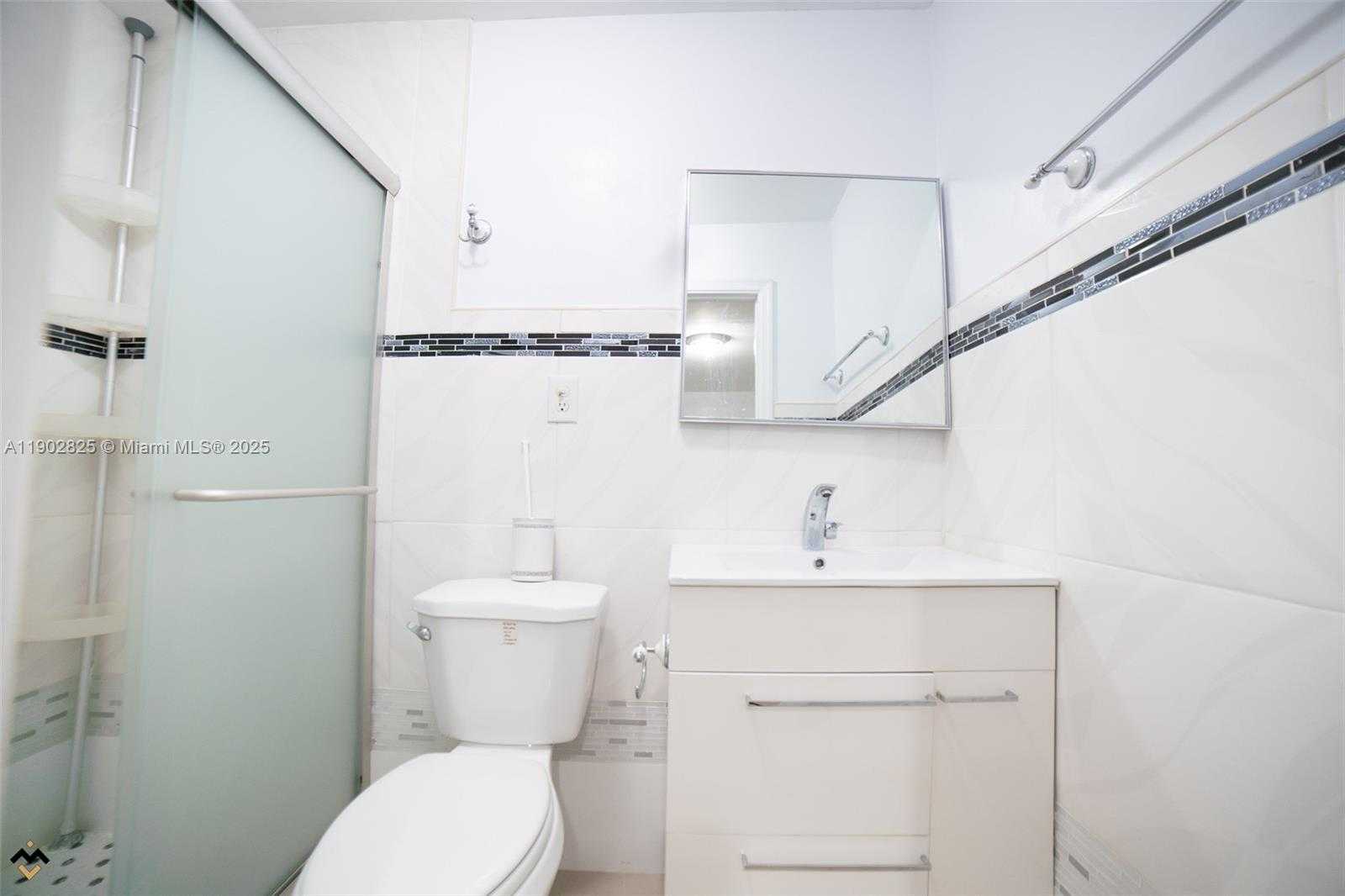 Small Image of 12615 EAST RANDALL PARK DR #1, Miami Number 18