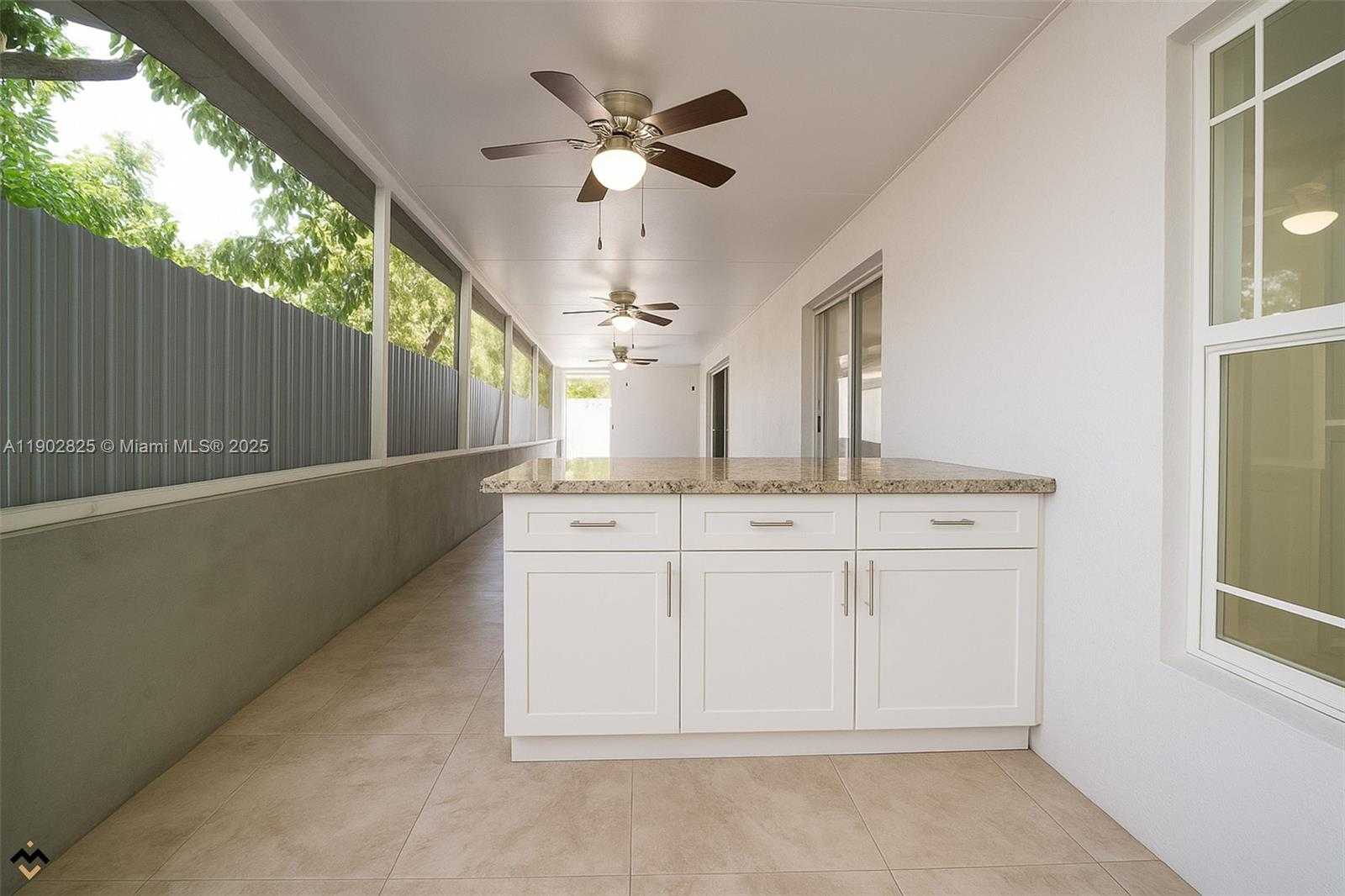 Small Image of 12615 EAST RANDALL PARK DR #1, Miami Number 41