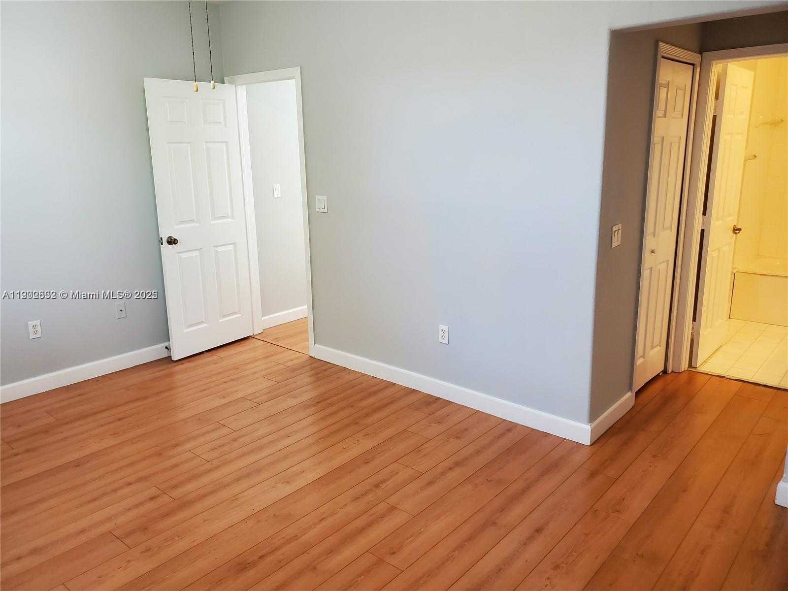 Small Image of 5560 NORTH WEST 107TH AVE #1015, Doral Number 10