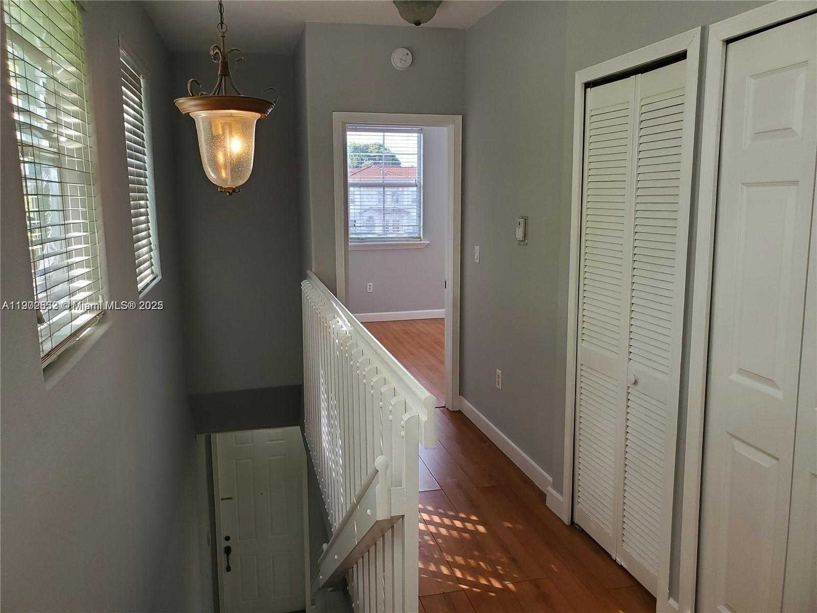 Small Image of 5560 NORTH WEST 107TH AVE #1015, Doral Number 14