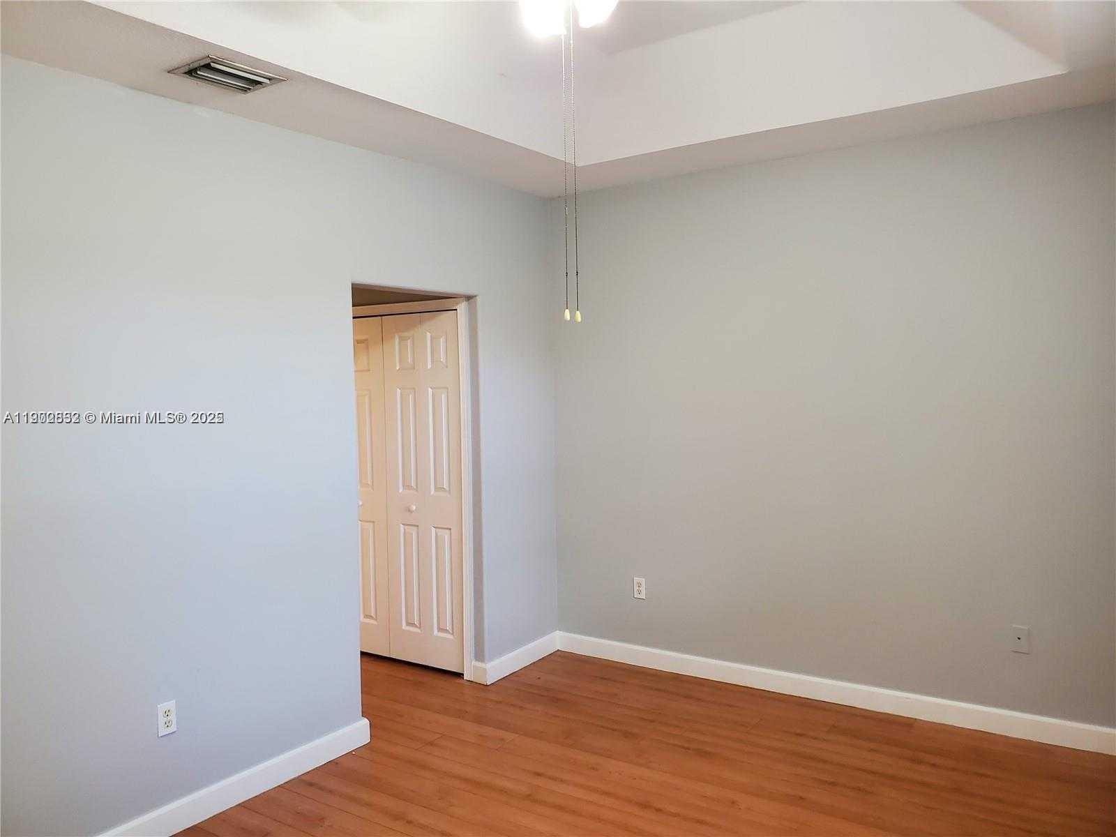 Small Image of 5560 NORTH WEST 107TH AVE #1015, Doral Number 17