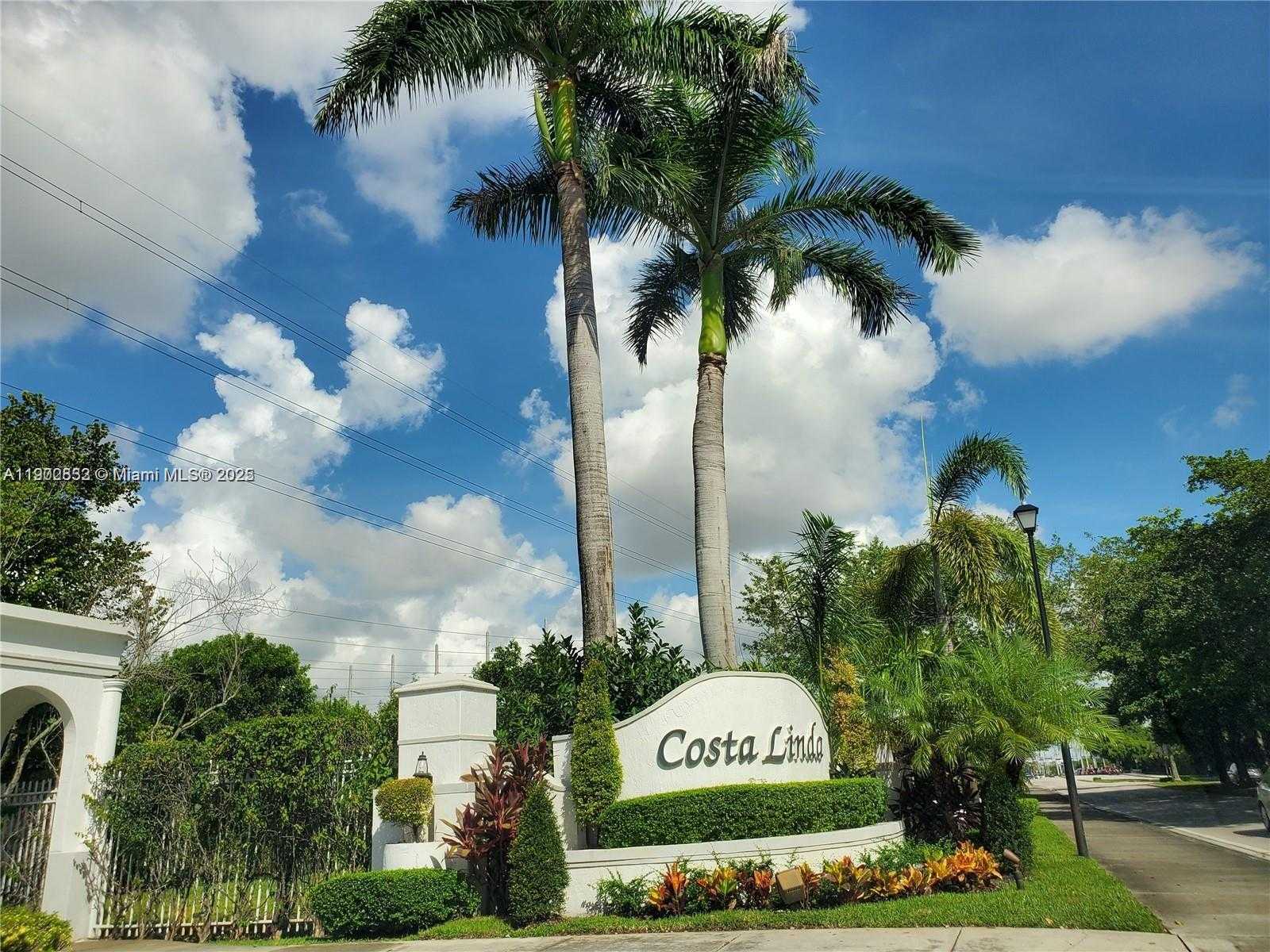 Small Image of 5560 NORTH WEST 107TH AVE #1015, Doral Number 2