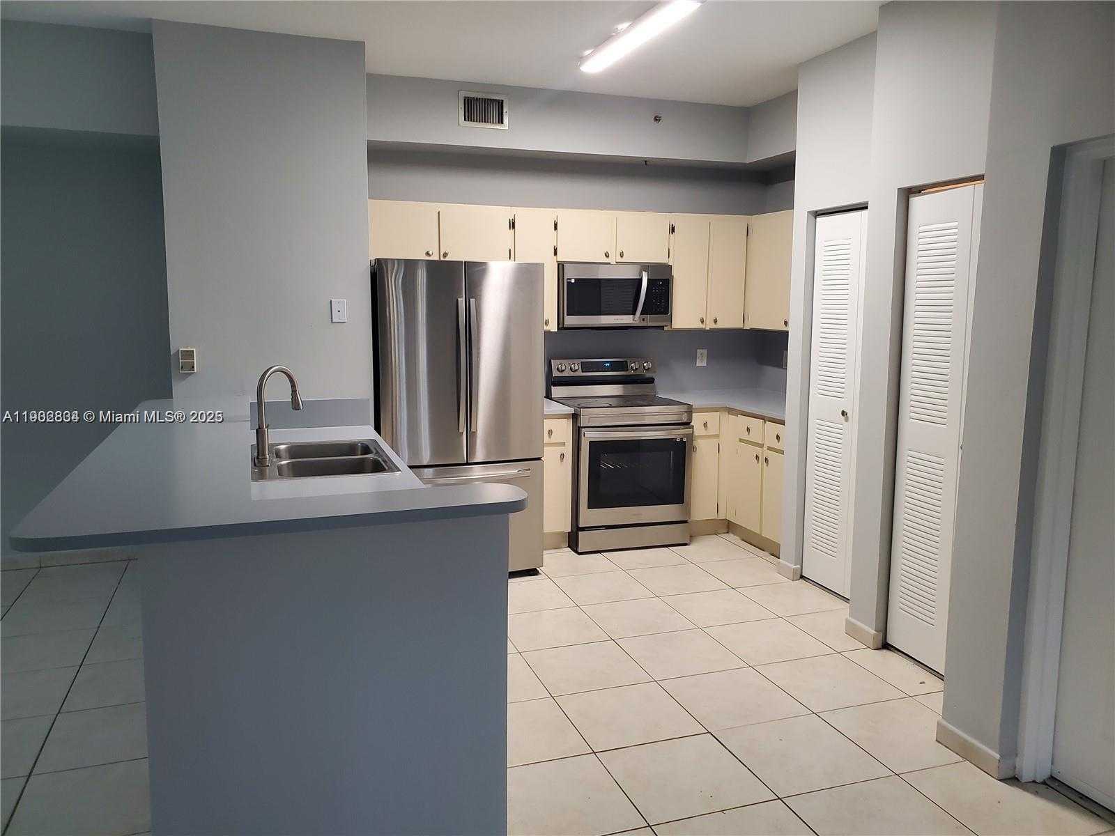 Small Image of 7260 NORTH WEST 114TH AVE #10610, Doral Number 8