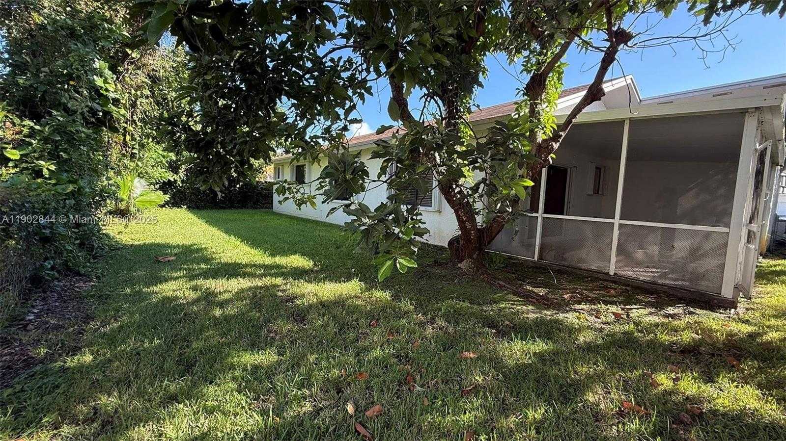 Small Image of 17010 SOUTH WEST 93RD AVE, Palmetto Bay Number 15