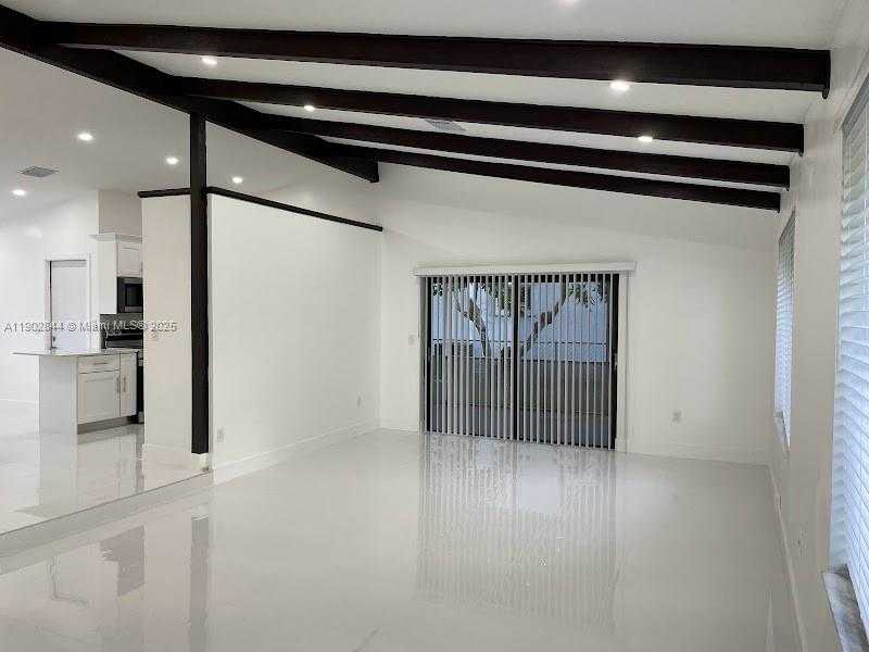 Small Image of 17010 SOUTH WEST 93RD AVE, Palmetto Bay Number 6