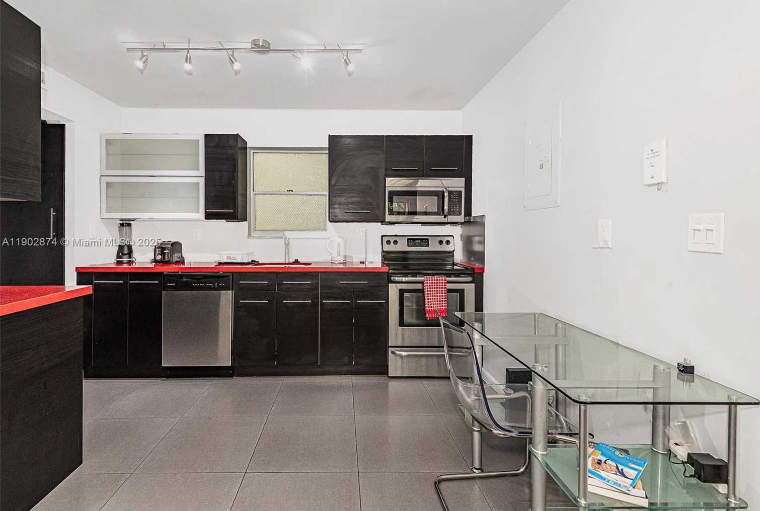 Small Image of 201 NORTH EAST 178TH DR #212, Sunny Isles Beach Number 2