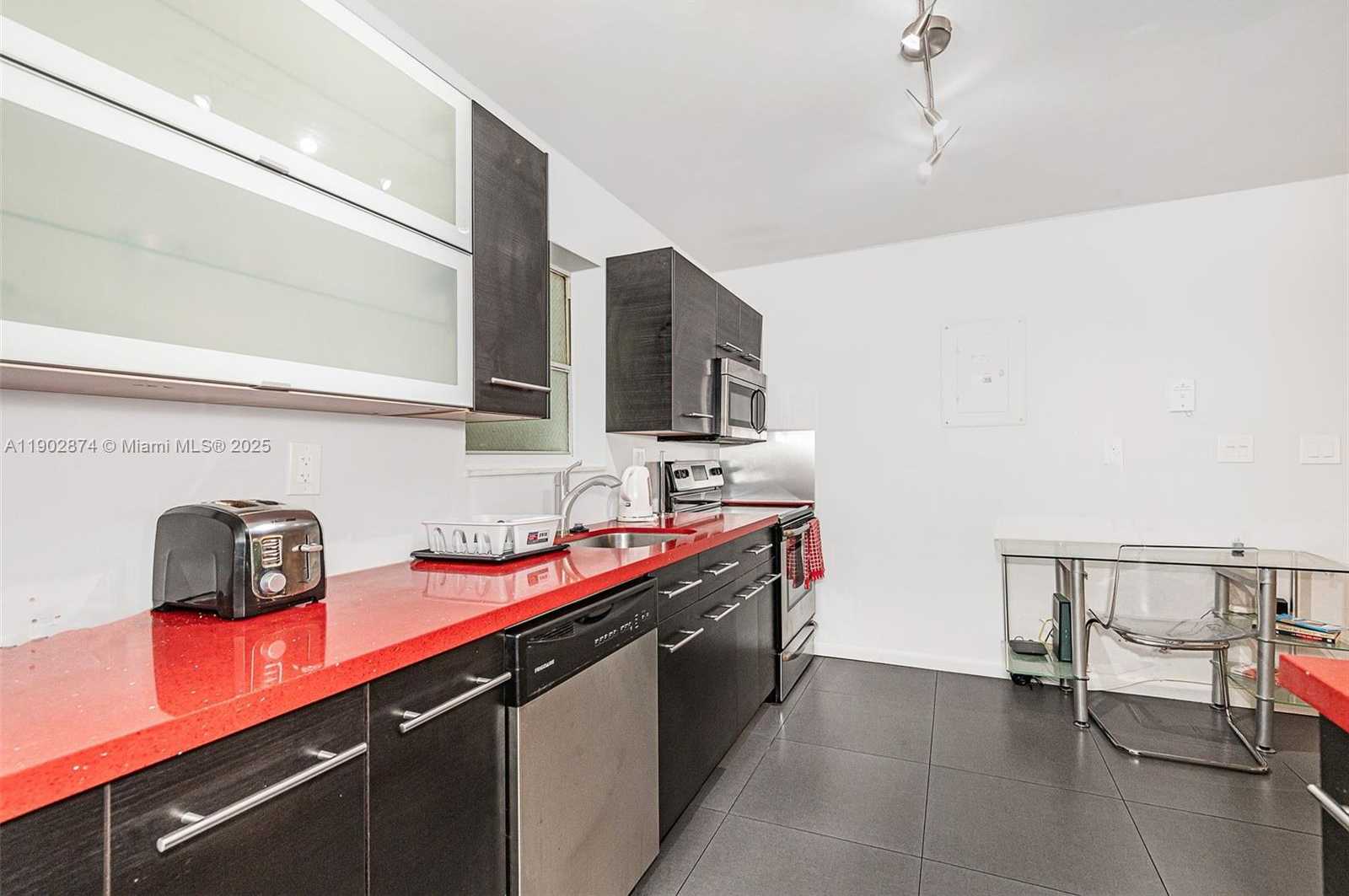 Small Image of 201 NORTH EAST 178TH DR #212, Sunny Isles Beach Number 4