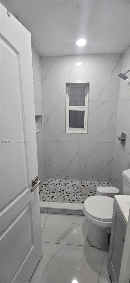 Imagen de Pequeño Objeto