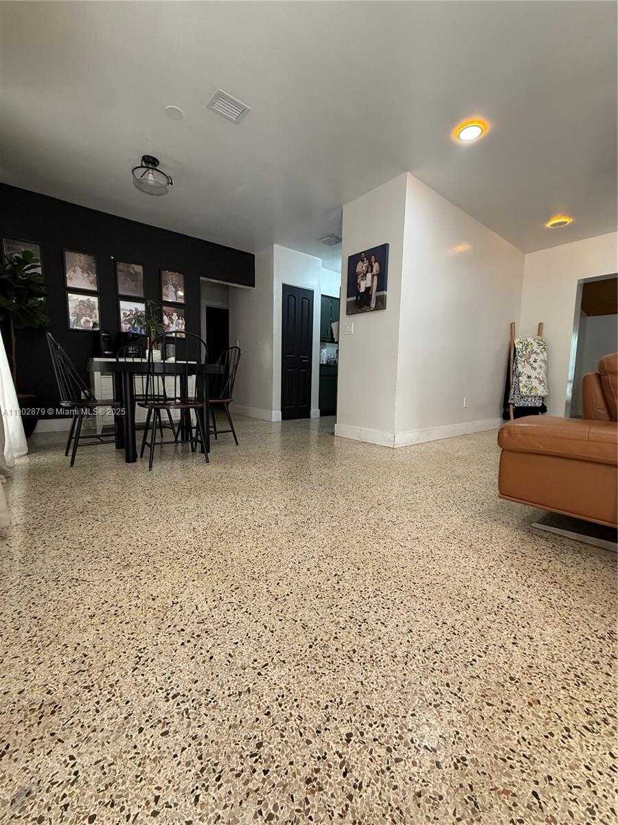 Small Image of 6464 WEST 11TH AVE, Hialeah Number 4