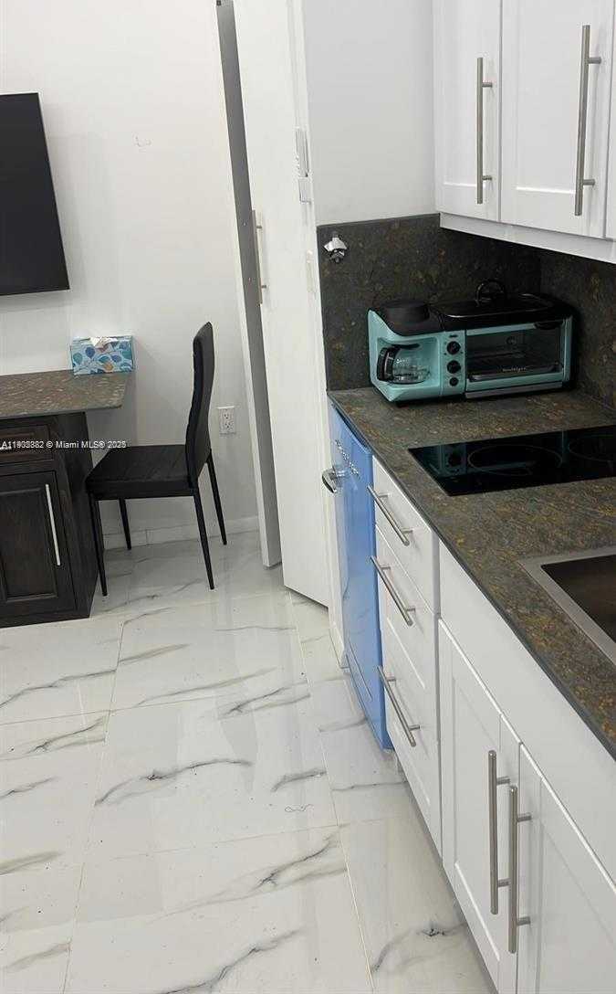 Small Image of 1150 NORMANDY DR #102, Miami Beach Number 3