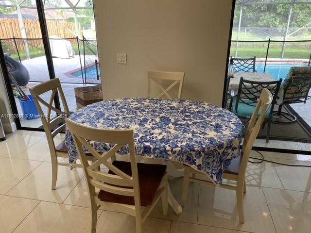 Imagen de Pequeño Objeto