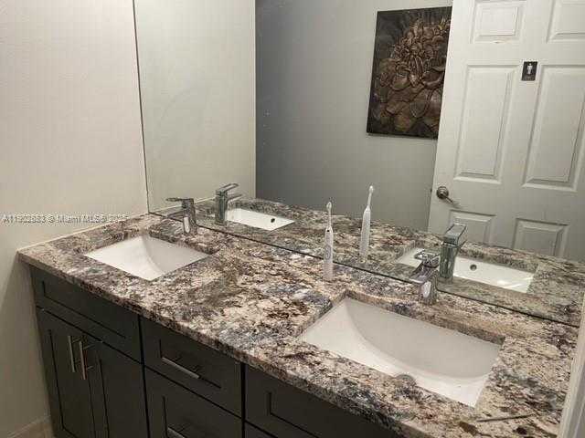 Imagen de Pequeño Objeto