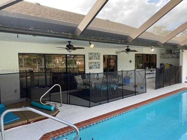 Imagen de Pequeño Objeto