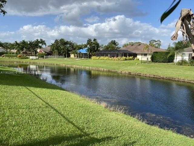 Imagen de Pequeño Objeto