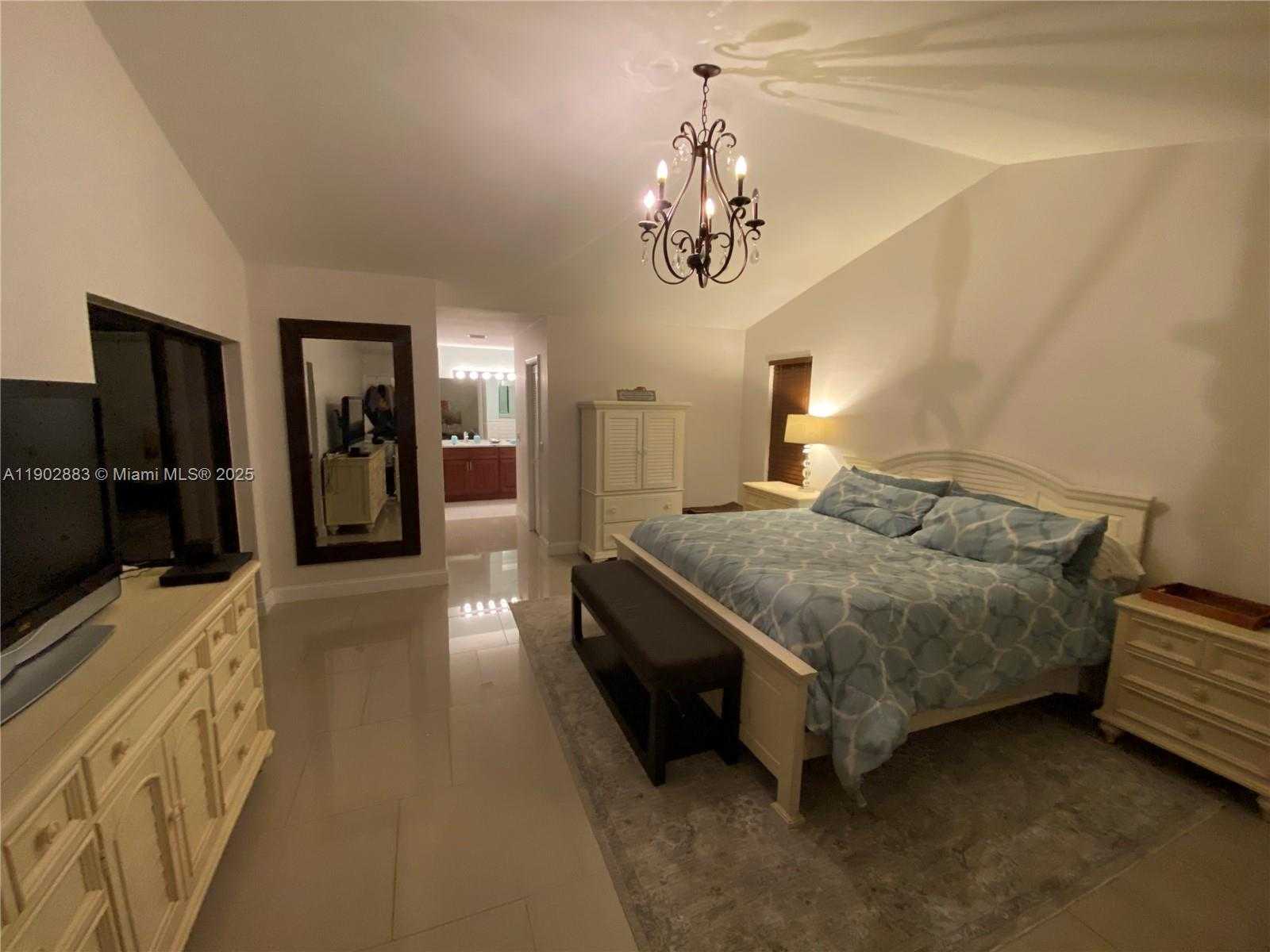 Imagen de Pequeño Objeto