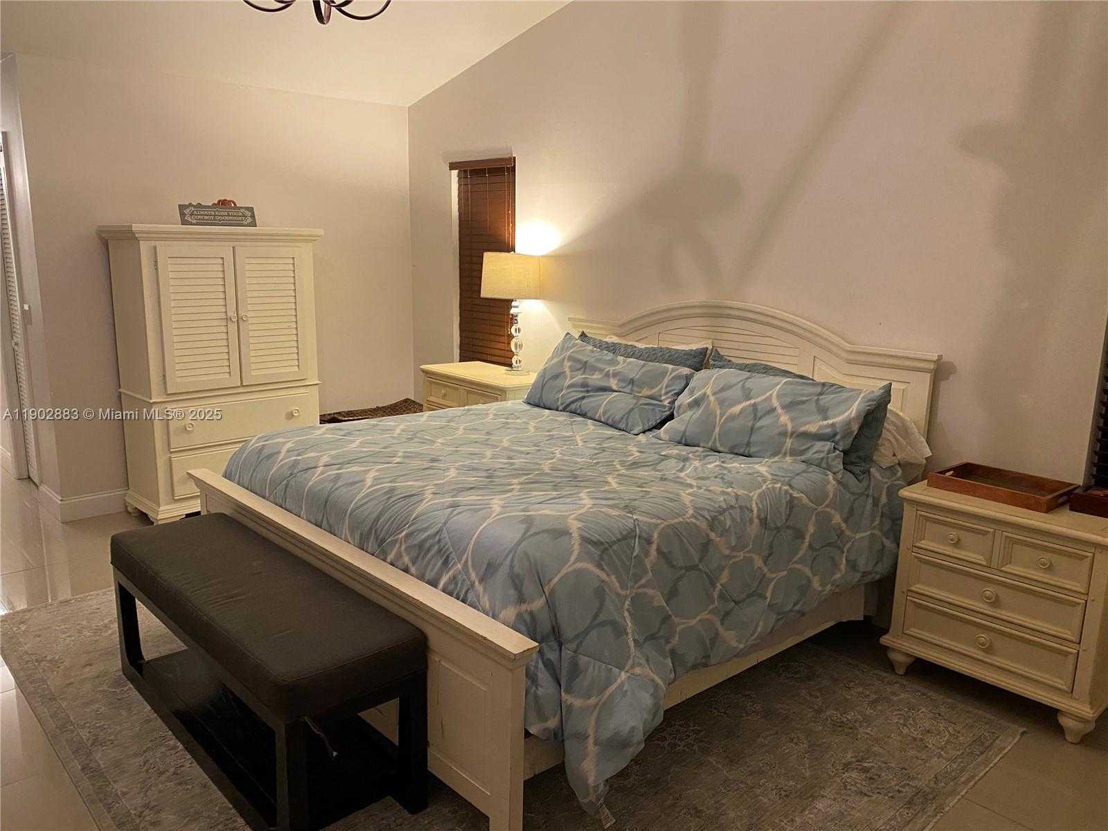 Imagen de Pequeño Objeto