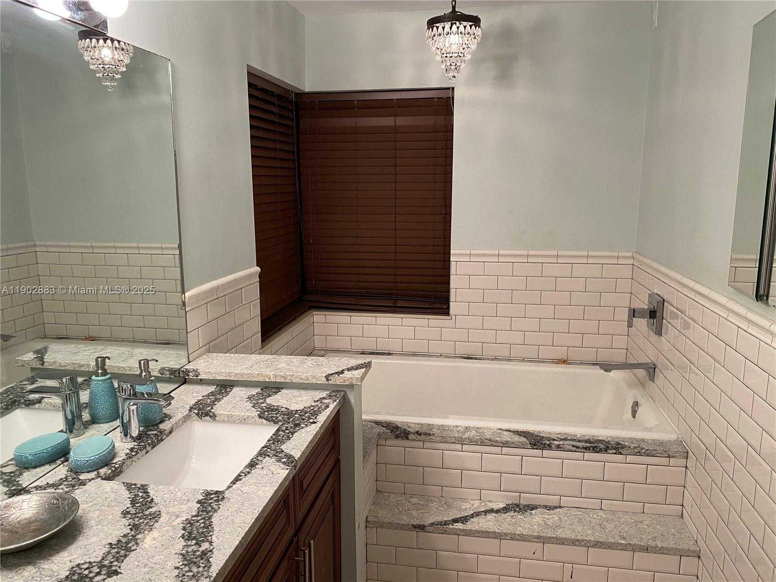 Imagen de Pequeño Objeto