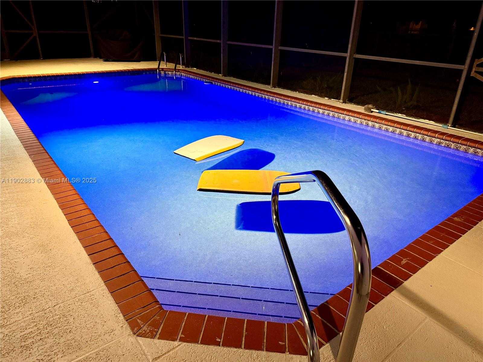 Imagen de Pequeño Objeto