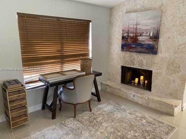 Imagen de Pequeño Objeto