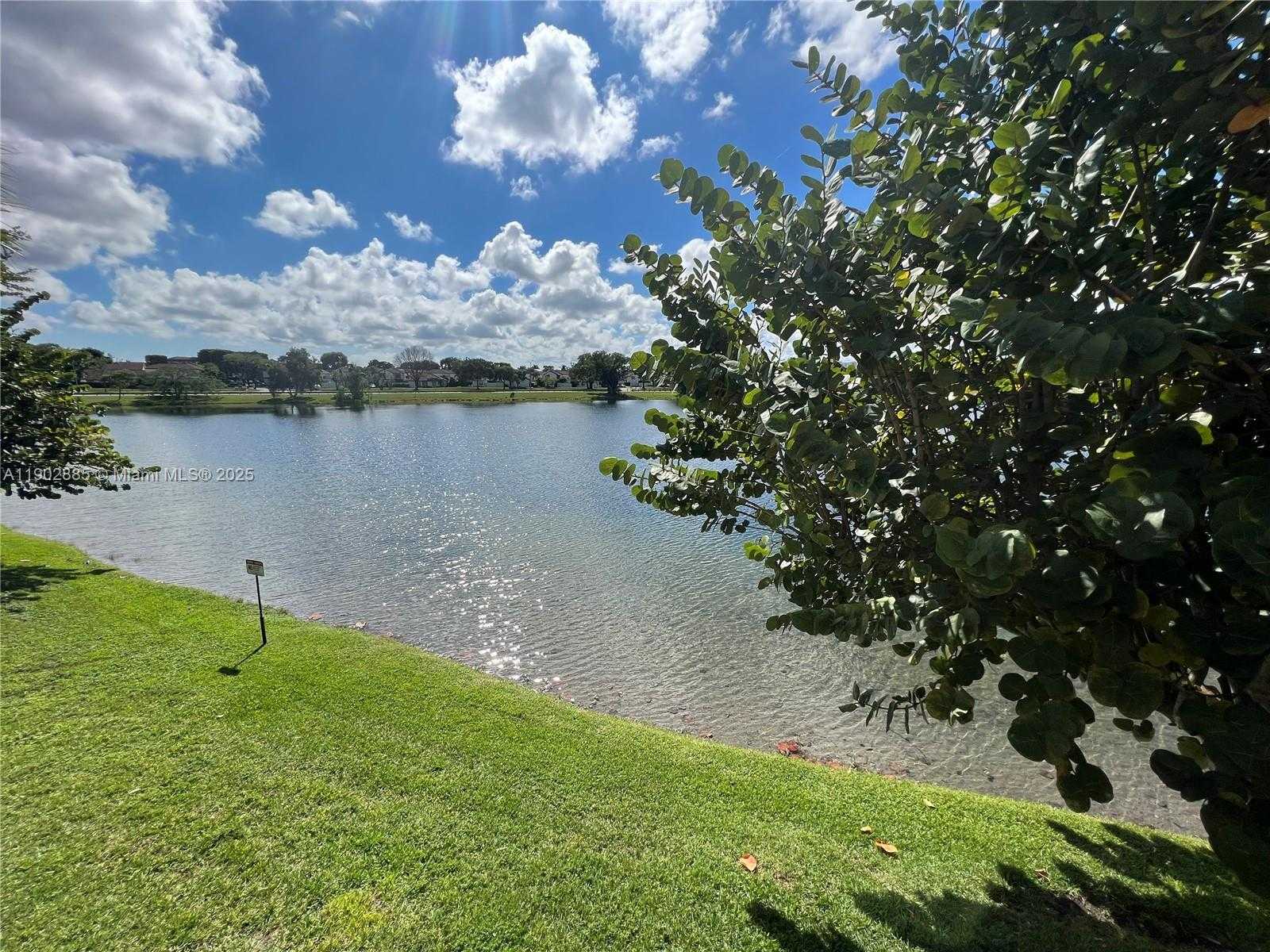 Small Image of 10060 NORTH WEST 9TH ST CIR #20, Miami Number 38